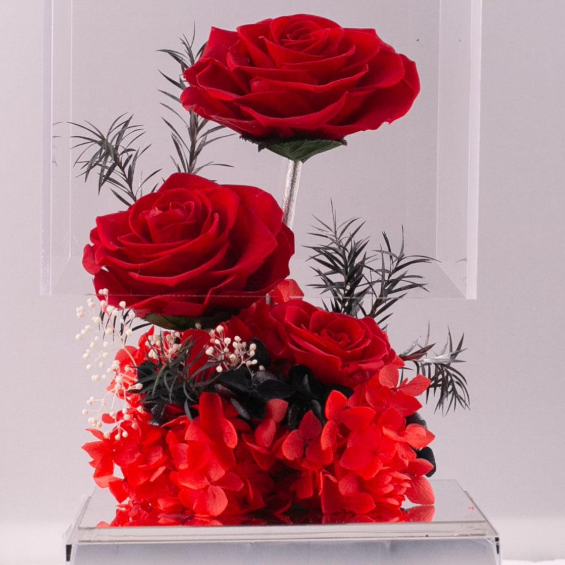Eternal Scarlet Rose Box (Red)