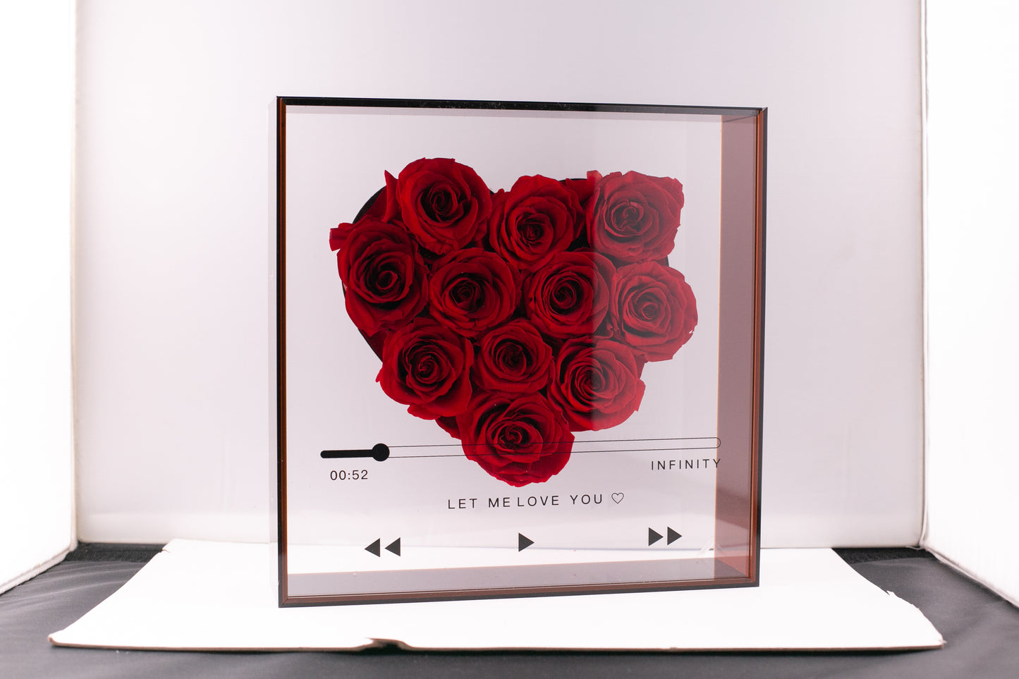 Preserved Rose Heart Box (Red)
